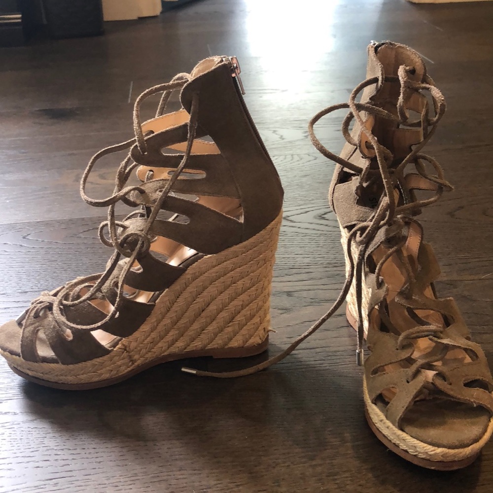 Steve Madden army green strap up tie wedges
